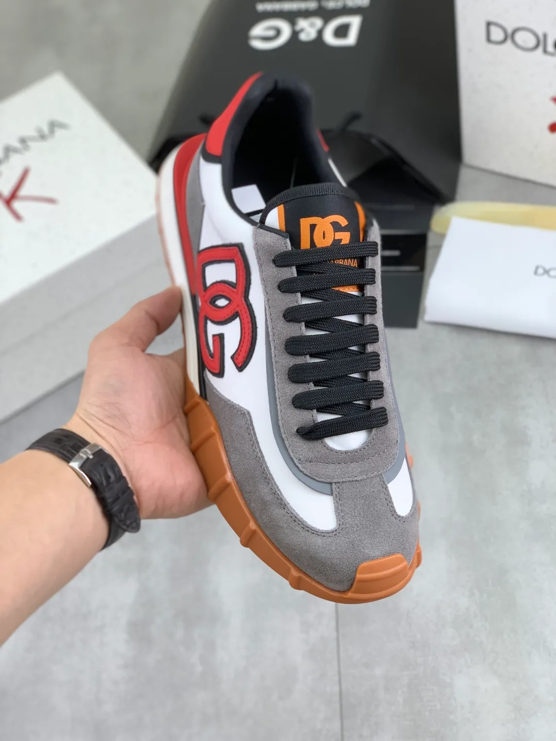 Men's men's shoes 💰P542 💰[New model] The latest hot style, top original quality, the official website synchronizes "DOLCE&GABBANA [Dolce & Gabbana] ~ High quality." The effect is low-top casual DG men's shoes, loved by many celebrities, using high-end imported first-layer calfskin splicing logo design + cowhide feet, simple and elegant, perfectly interpreting the latest inspiration of shoes, integrating classics and fashion, luxury dreams, and fashion. Suitable for drivers, light and comfortable to drive, light and breathable for outdoor travel, high-end quality, trustworthy, 5️⃣color🉑️choice! Code number: 38-46